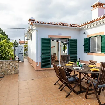 Casa Monkey Business *