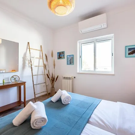 Casa Monkey Business